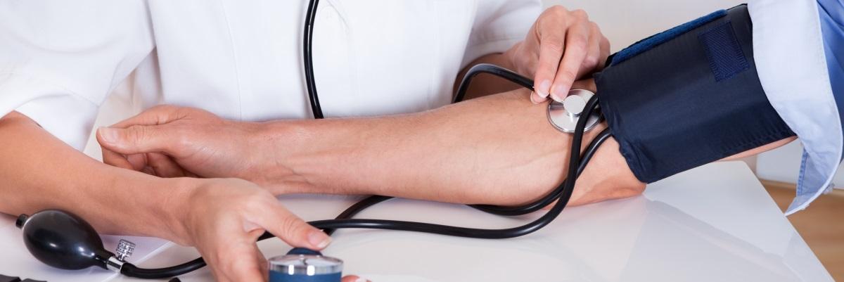 Pressione alta: i segreti per tenerla a bada. Mercoledì 1 marzo segui i consigli dell'esperto