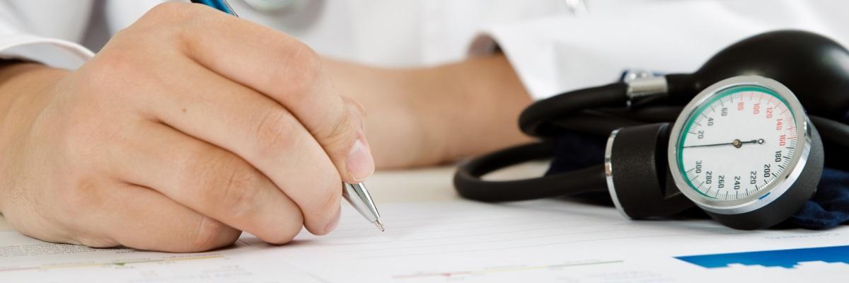 Ipertensione: fattori di rischio, sintomi e cure. Ecco i consigli dell’esperto