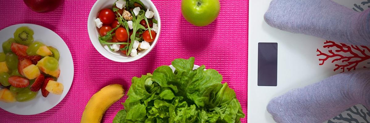 Digiuno o taglio alle calorie? Per la bilancia non fa differenza