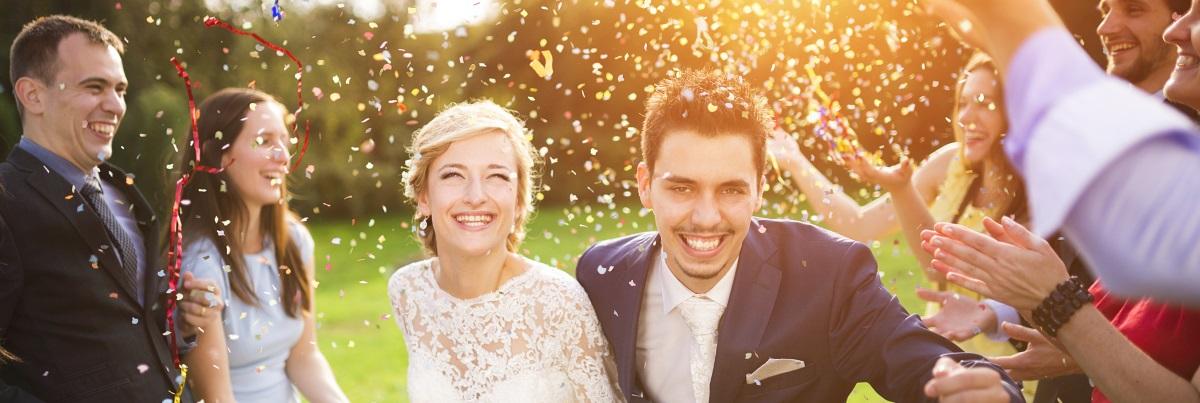 Battibecchi tra neo sposi? Lo stress cala grazie agli amici
