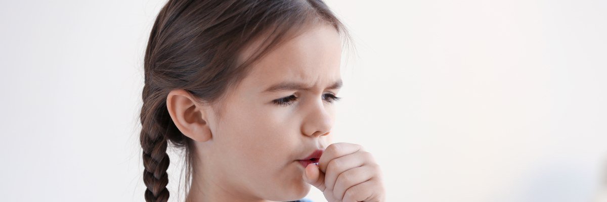 I bambini e la tosse che non passa: cause, tipi