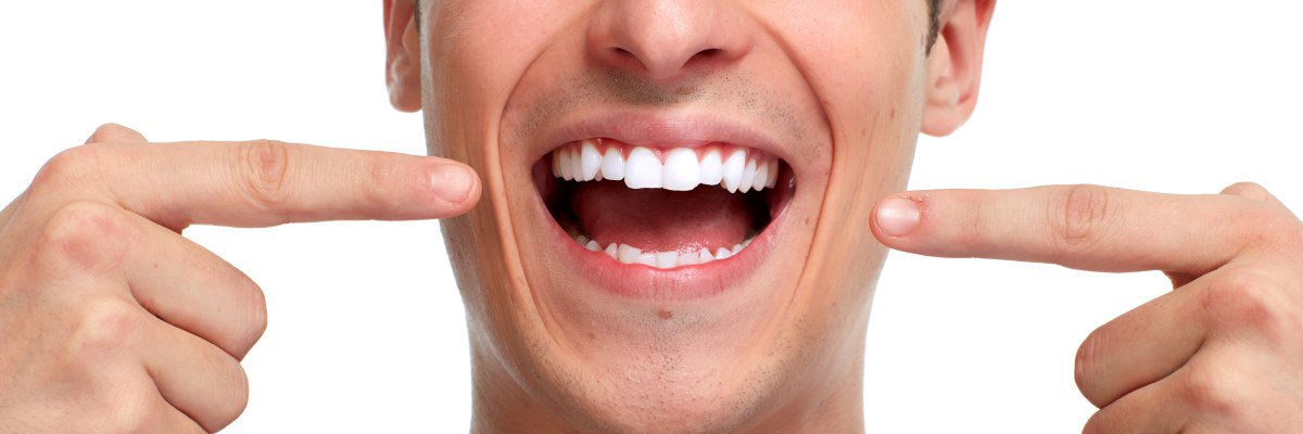 Una ricostruzione invisibile per il dente scheggiato