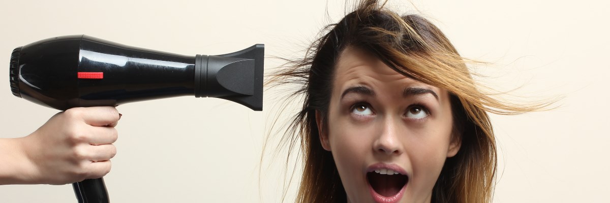 Come asciugare i capelli: lunghi, medi o corti acconciateli così