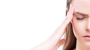 Cefalea a grappolo, cause e sintomi diversi tra uomini e donne