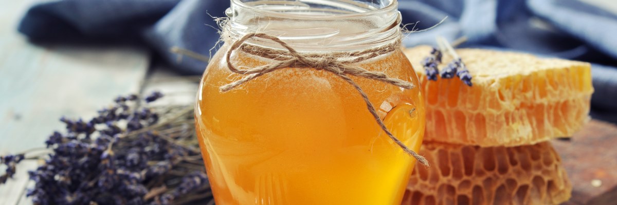 Il miele, un prodotto naturale dalle tante proprietà benefiche