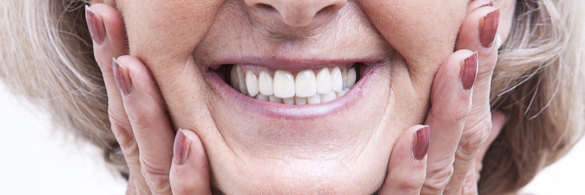 Edentulia: a un italiano su due manca almeno un dente naturale 